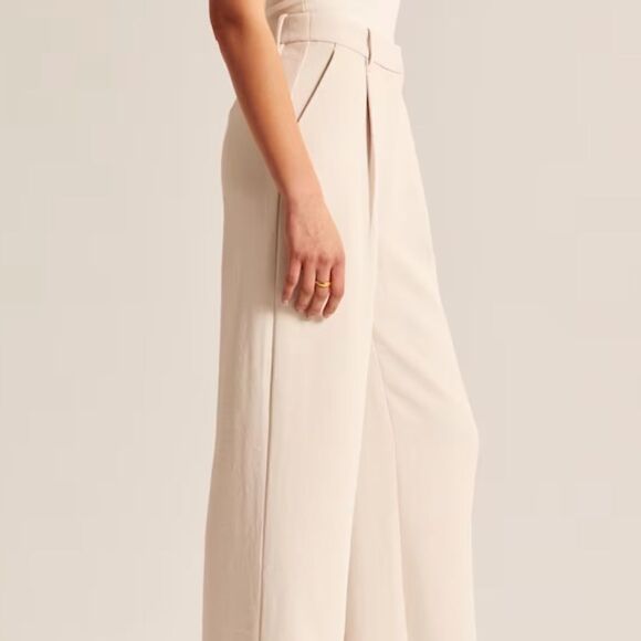 Cream  loose slacks - Picture 8 of 9